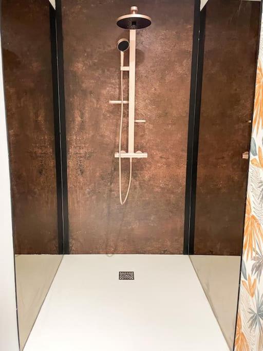 אלנסון Appartement Cote Jardin - Centre מראה חיצוני תמונה